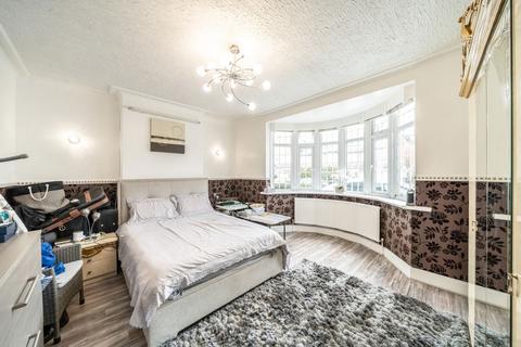 4 bedroom house for sale, Robson Avenue, London NW10