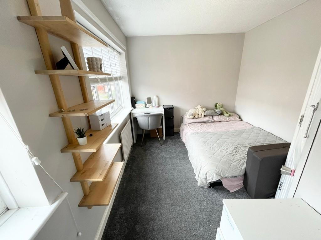 Bedroom2a