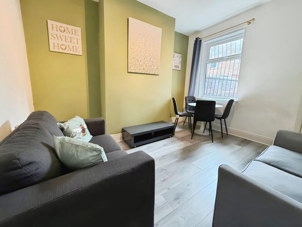 1 bed flat to rent Ellis Road, Coulsdon CR5