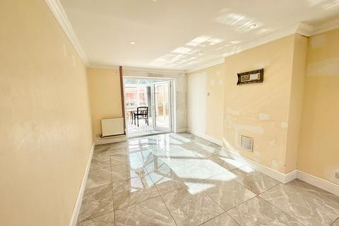 undefined, Hinkler Road, SOUTHAMPTON