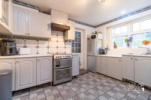 3 bedroom detached bungalow for sale, Glascote Road, Tamworth