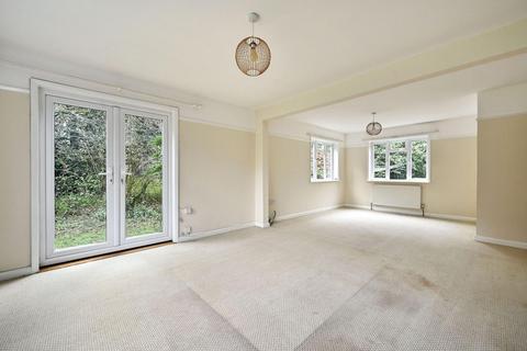 undefined, Rye Road, Hawkhurst, Kent, TN18 5DA