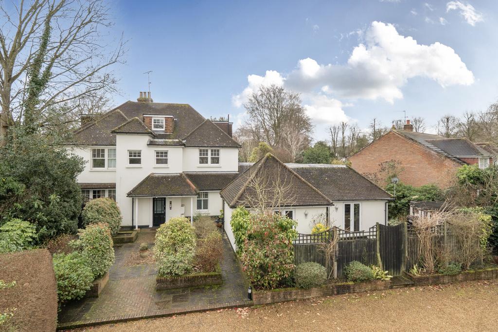 1418861-1-69a1899...