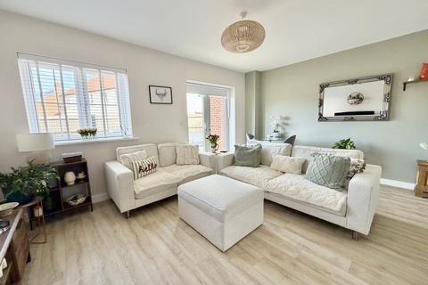 3 bedroom end of terrace house for sale, Platinum Way, Corfe Mullen