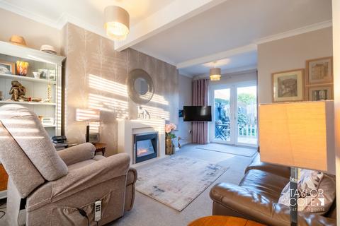 3 bedroom semi-detached house for sale, Wigginton Road, Tamworth