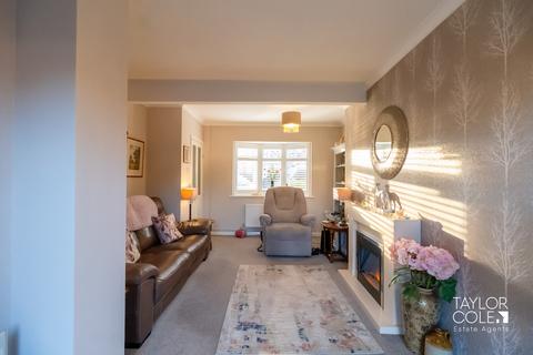 3 bedroom semi-detached house for sale, Wigginton Road, Tamworth