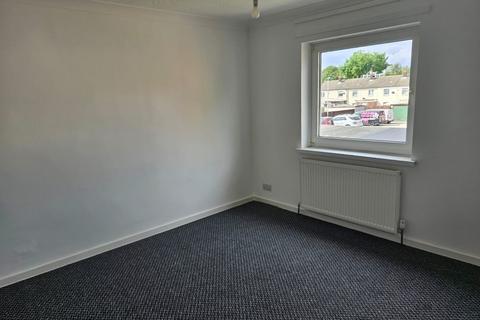3 bedroom detached house to rent, Faircourt, Hull, Yorkshire, HU6 8BG, UK
