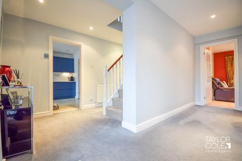 5 bedroom detached house for sale, Cromwell Road, Tamworth
