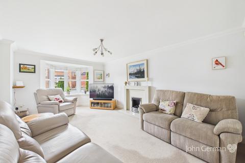 5 bedroom detached house for sale, Stuart Close, Ashbourne