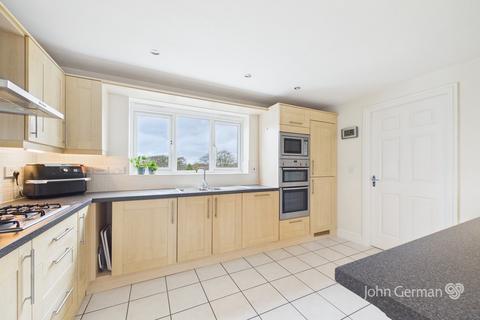 5 bedroom detached house for sale, Stuart Close, Ashbourne