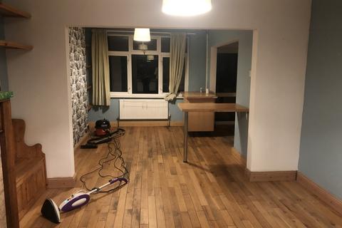 3 bedroom terraced house to rent, Weoley Avenue, Selly Oak, B29