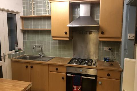 3 bedroom terraced house to rent, Weoley Avenue, Selly Oak, B29