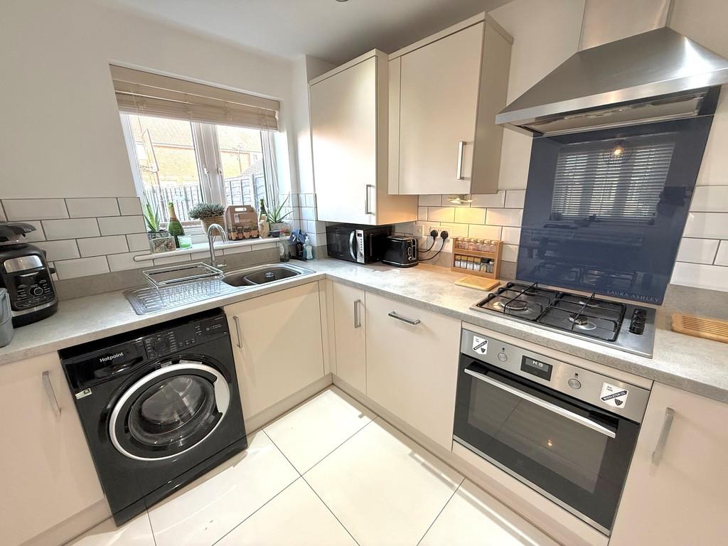 2 Wilcox Way Kitchen 3