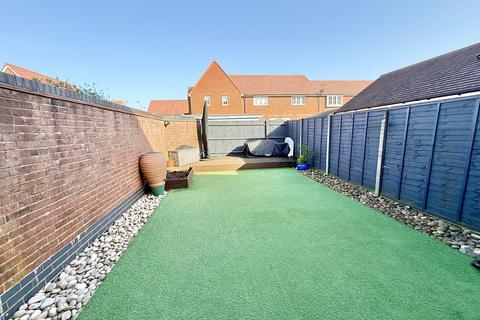 3 bedroom semi-detached house for sale, Wilcox Way, Littlehampton