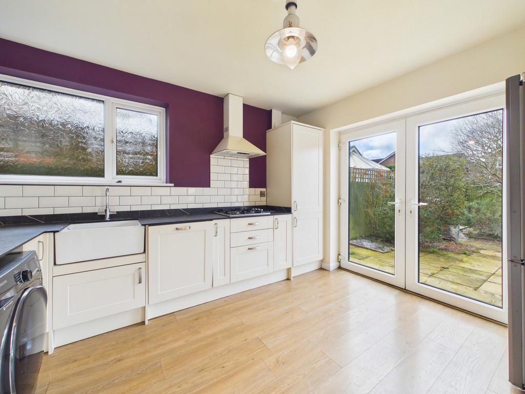 Kitchen to Garden