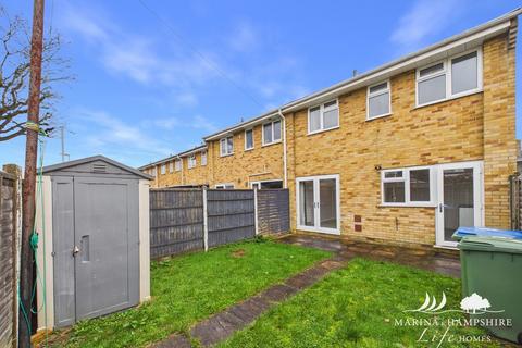 3 bedroom semi-detached house for sale, Greendale Close, Fareham PO15