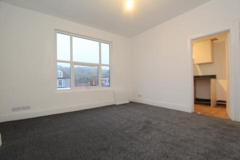 2 bedroom flat to rent, 652 Abbeydale Road