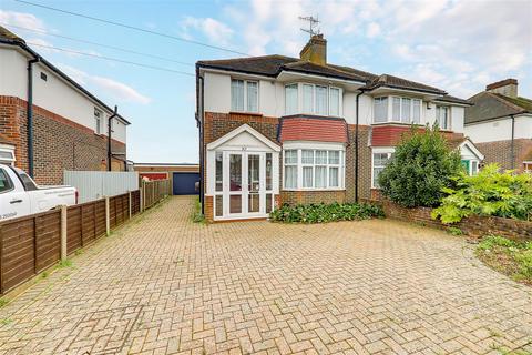 Broomfield Avenue, Thomas A Becket, Worthing