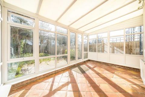 3 bedroom house for sale, Oaklands Avenue, Thornton Heath