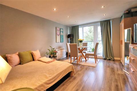 1 bedroom flat for sale, Victoria Way, Surrey GU21