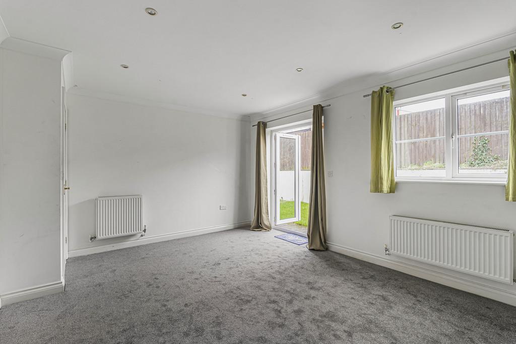 Living room (2)