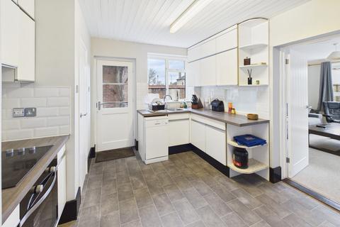2 bedroom detached bungalow for sale, Kings Road, Bury St Edmunds IP33