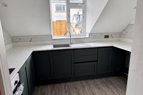 2 bedroom apartment to rent, Greenswood Road, Brixham TQ5
