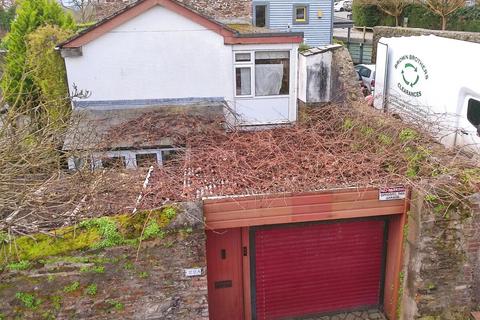 2 bedroom terraced house for sale, South Street, Totnes, Devon.