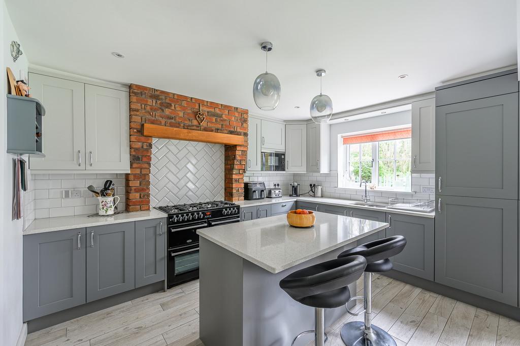 Kitchen 4