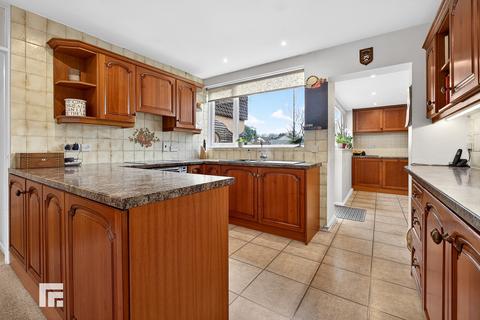 undefined, Maes-y-bryn, Radyr, Cardiff