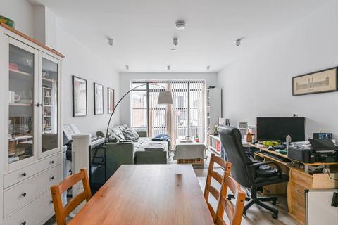 1 bedroom flat to rent, Mitcham Lane, Streatham Park, London, SW16