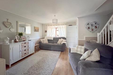 3 bedroom terraced house for sale, Derwent Close, Bordon, Hampshire, GU35
