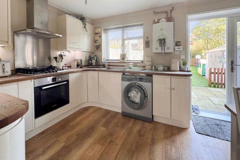 3 bedroom terraced house for sale, Derwent Close, Bordon, Hampshire, GU35