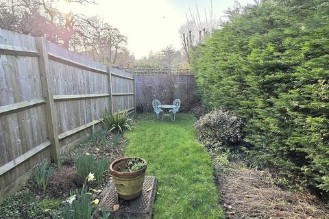 undefined, Appledore Gardens, Lindfield, RH16