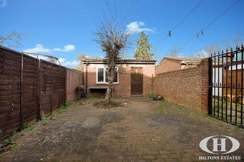 3 bedroom end of terrace house for sale, Wentworth Road, Southall