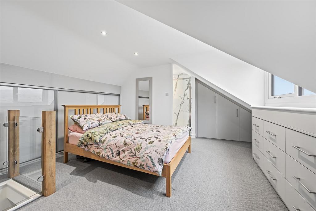 Attic Room .jpg