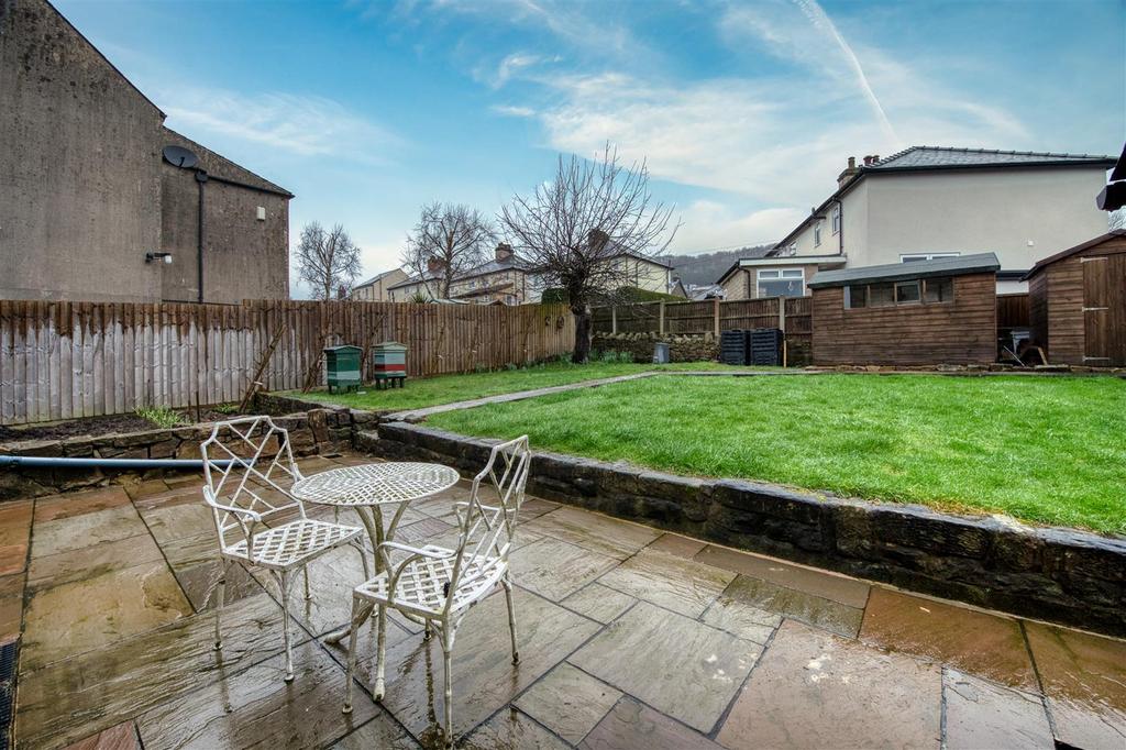 Rear Garden - dining patio.jpg