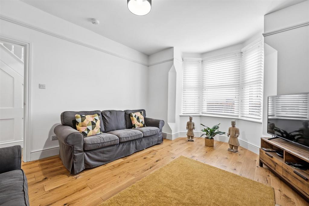 Sitting Room to bay window.jpg