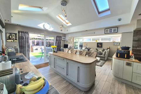 undefined, Woodland Avenue, Overstone, Northamptonshire NN6