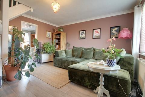 2 bedroom terraced house for sale, Whitemill Road, Chatteris