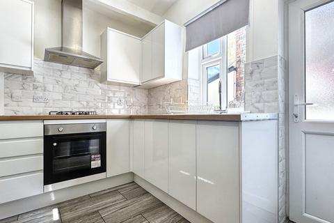 undefined, Queen Street, Pontypridd CF37
