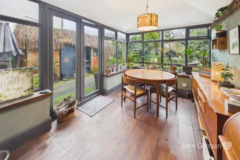 3 bedroom end of terrace house for sale, Derby Road, Uttoxeter