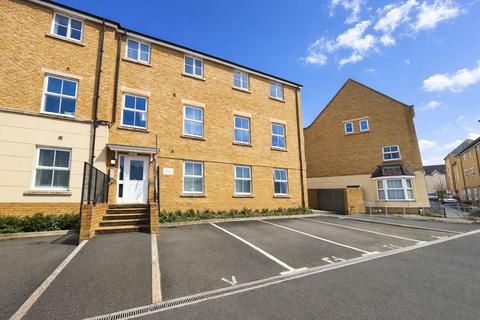 Truscott Avenue, Swindon SN25