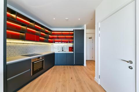 1 bedroom apartment to rent, Modena House, London City Island, London, E14