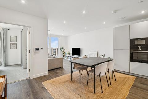 Kingsland Court, Streamdale Road, London