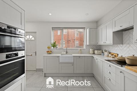 3 bedroom semi-detached house for sale, York Road, South Yorkshire DN5