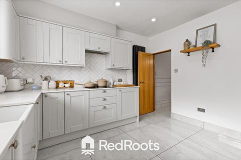 3 bedroom semi-detached house for sale, York Road, South Yorkshire DN5
