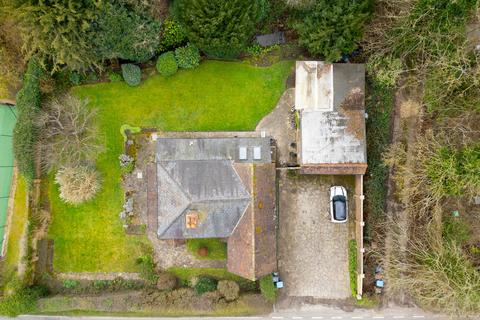 4 bedroom detached house for sale, Tilburstow Hill Road, Godstone