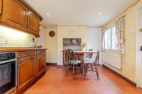 4 bedroom detached house for sale, Tilburstow Hill Road, Godstone