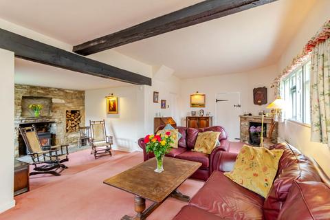 4 bedroom detached house for sale, Tilburstow Hill Road, Godstone